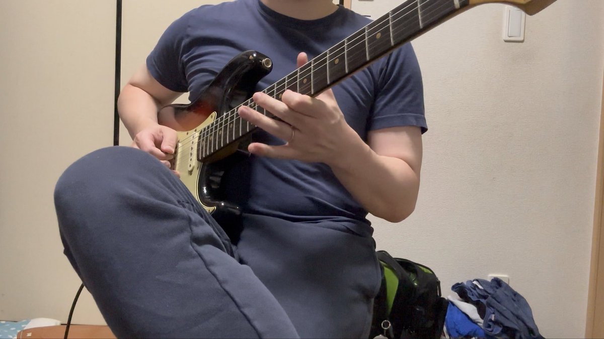 こんな音が家で出たらインドア派にもなりますよね、ギタリストの皆さん