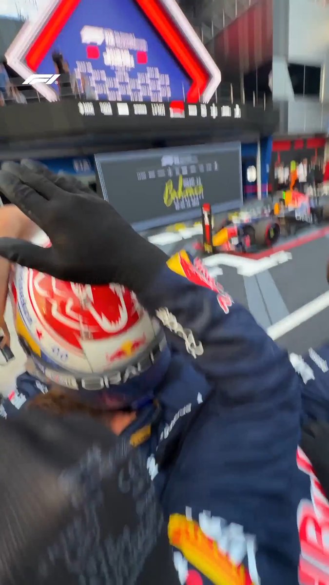 That winning feeling 🙌 #F1 #BahrainGP Oracle Red Bull Racing