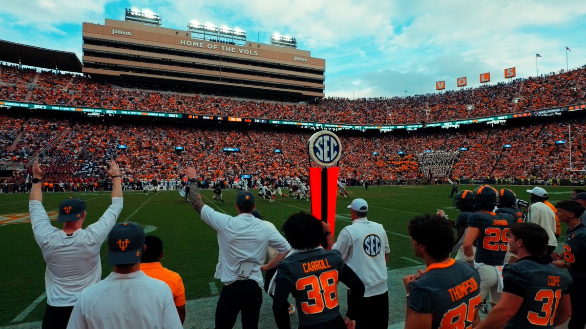 waking up to another DeSean Bishop touchdown #GBO 🍊