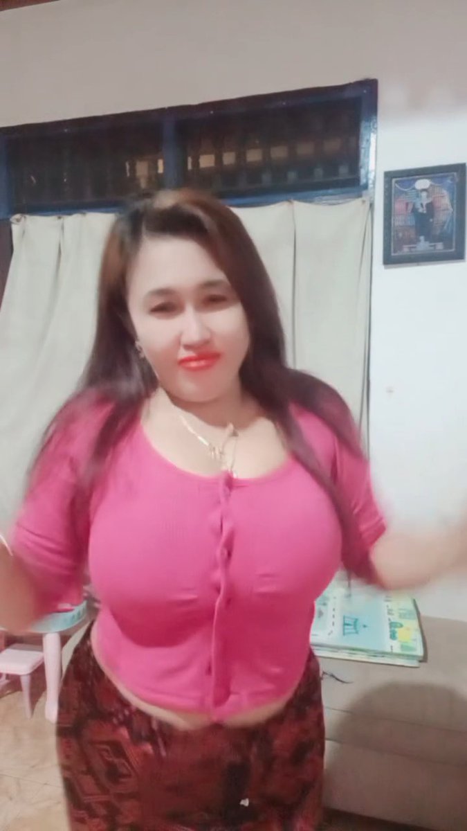 Sini goyang di rmh bunda