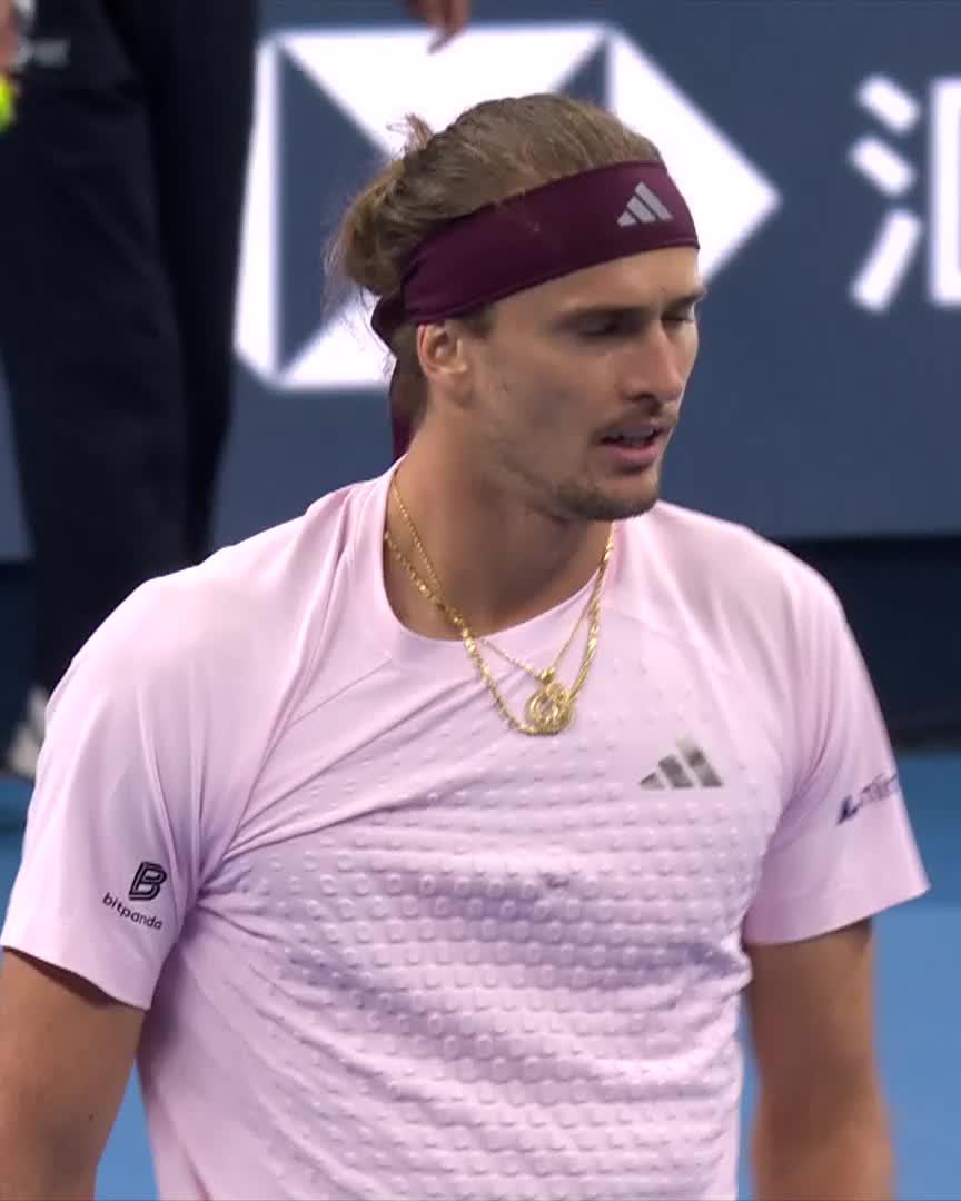 First set secured 💪 Zverev takes a tight 6-4 opener over Djokovic to move within one set of the semi-finals! #ChinaOpen