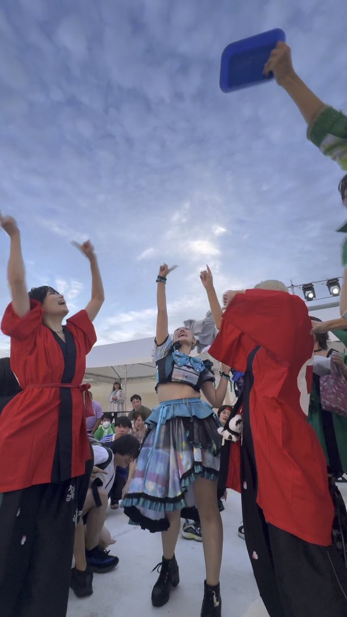水野Reta念願の✨️‼️ 煌めき☆アンフォレントさんの ｢太陽系◉ワンダーラスト｣ お会計出来た！ しかも ミニワチャとにっぽんワチャチャ 2組グループで！ ちょ〜楽しかった✌🏻🩵 みんなありがとう〜！ #クロフェス2026