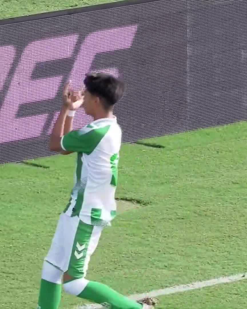💚 ¡El Real Betis Cantera toma la ventaja de la segunda semi de LALIGAFCFUTURES con este gol!