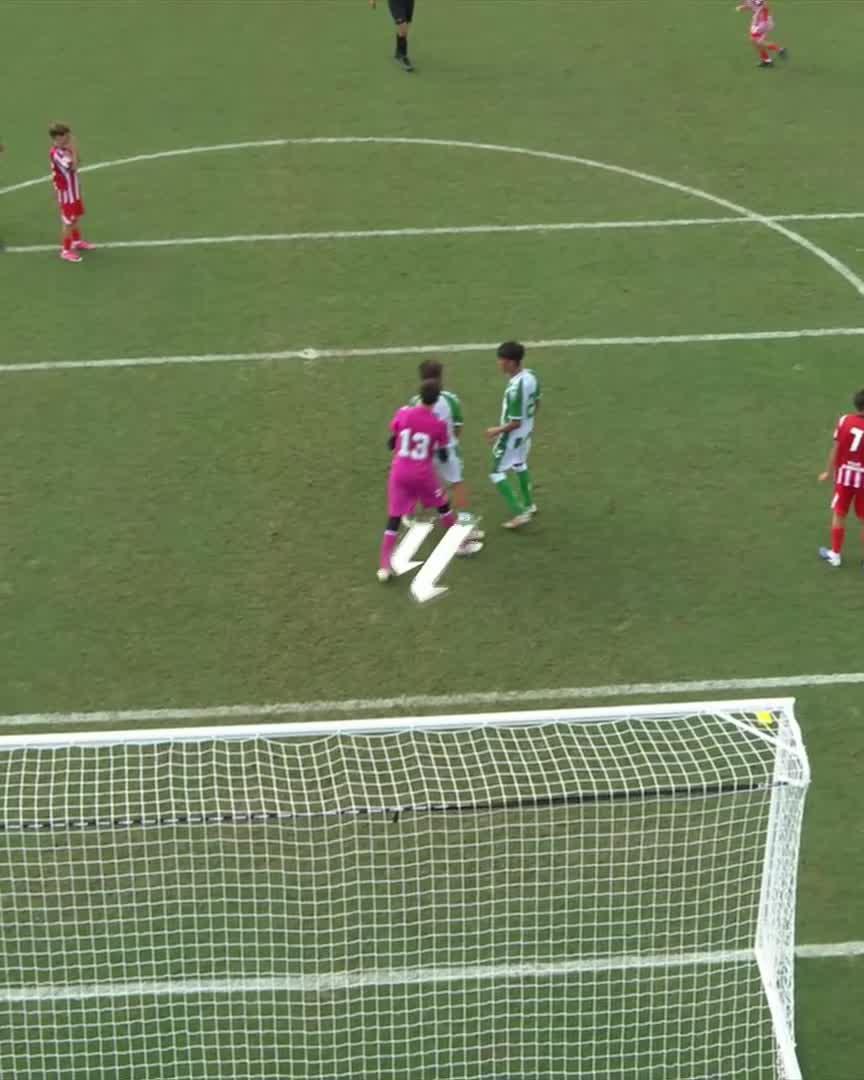 ¡La acción defensiva VALOR GOL del Real Betis Cantera! 🫣 LALIGAFCFUTURES