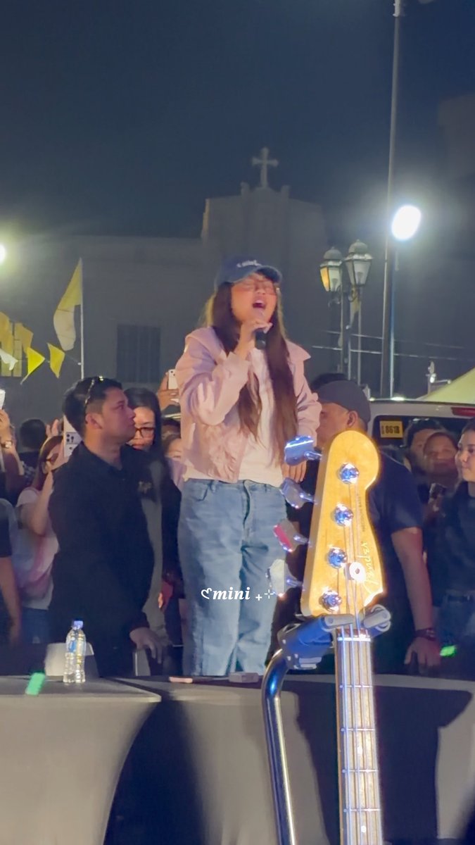 my girlie pop literally climbed onto a chair and started singing 😭 she’s so sweet and lovely!!! 🥹💗