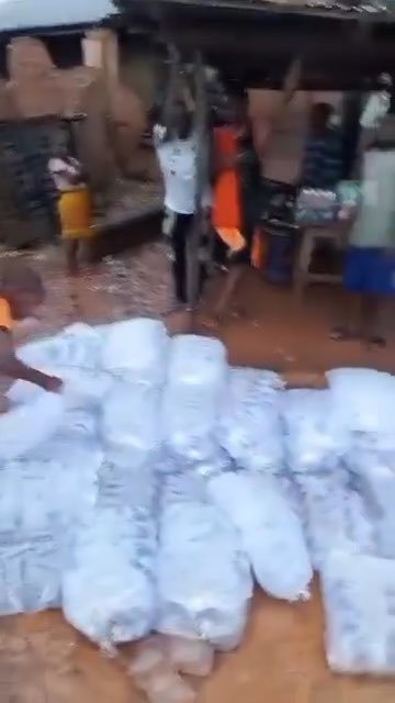Igbo community cries out after the man they voted for to represent Ivo Constituency, Hon. Onyebuchi, donated only bags of pure water for them to pick up from a dirty floor after going through a devastating flood disaster. Some Igbos say this is good governance that he tried