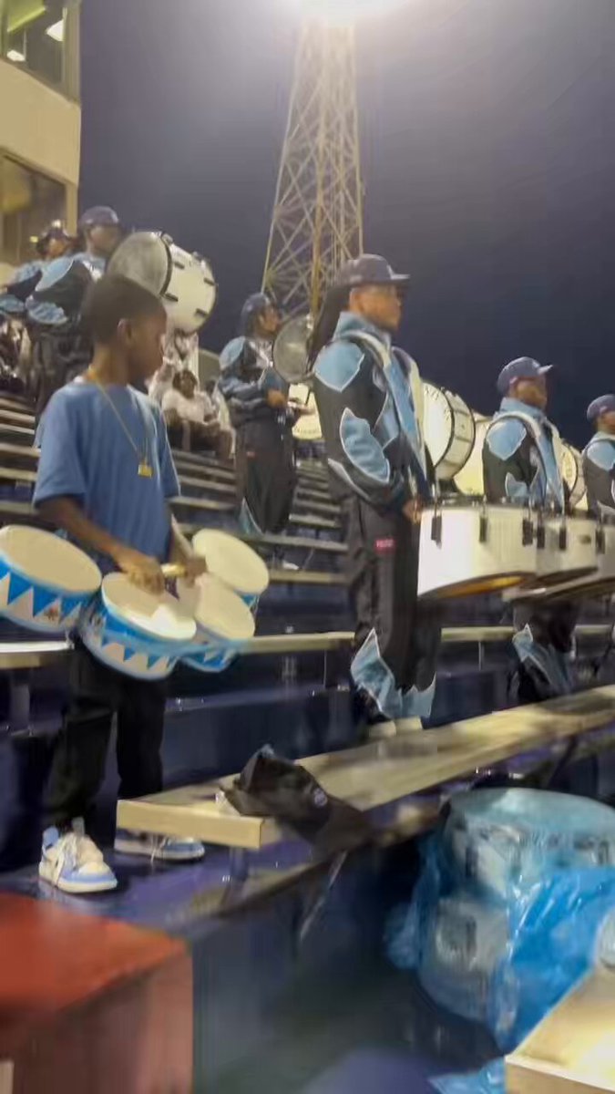 This Jackson State Sonic Boom fan done brought his own drum. Buddy was ready. 😂😂😂😂