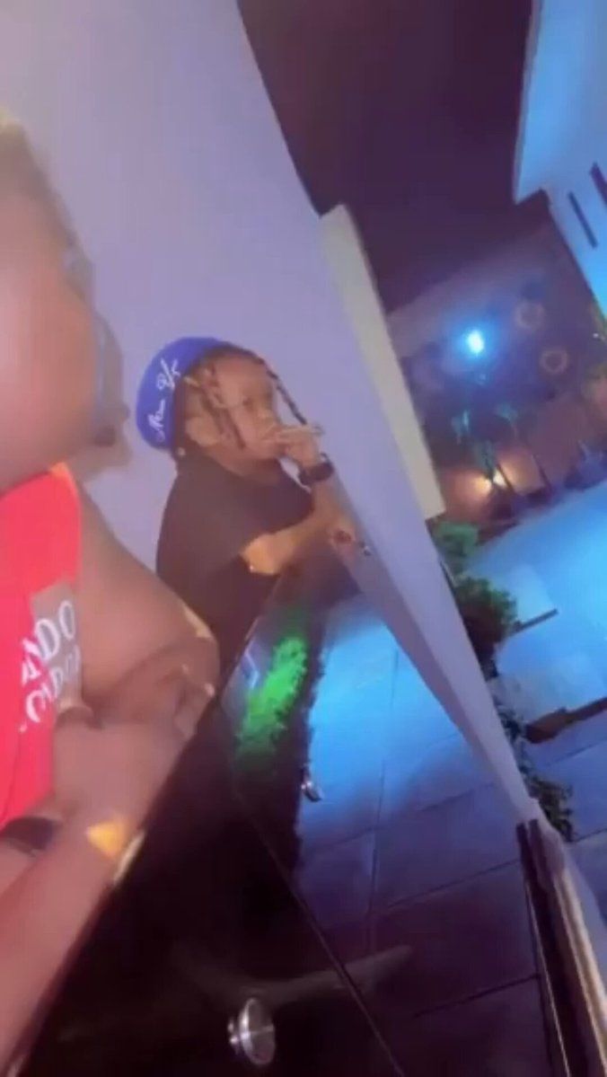 Eeee no get anybody wey dey advise this 5 naira guy? I never see any of him videos wey he no dey smoke, he go come dey shout make Nigerians help am tomorrow.