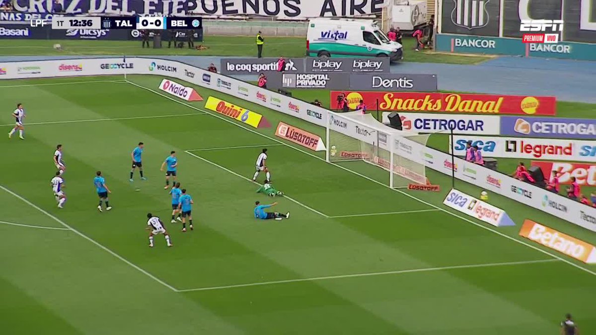 🇦🇷🤯 UN ATAJADÓN DE VICENTINI Y EL PALO LE NEGARON EL PRIMER GOL DEL PARTIDO A TALLERES.