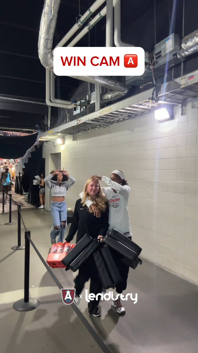 SEMIFINALS DUBBBBB 🥳 DB loves the club sign #DoItForTheDream | #AllForAtlanta | Lendistry