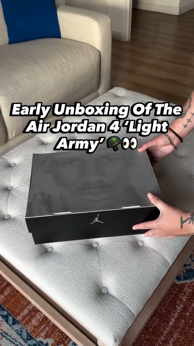 UNBOXING: 2026 “Light Army” Air Jordan 4 🪖 Releasing on October 31 in Europe.
