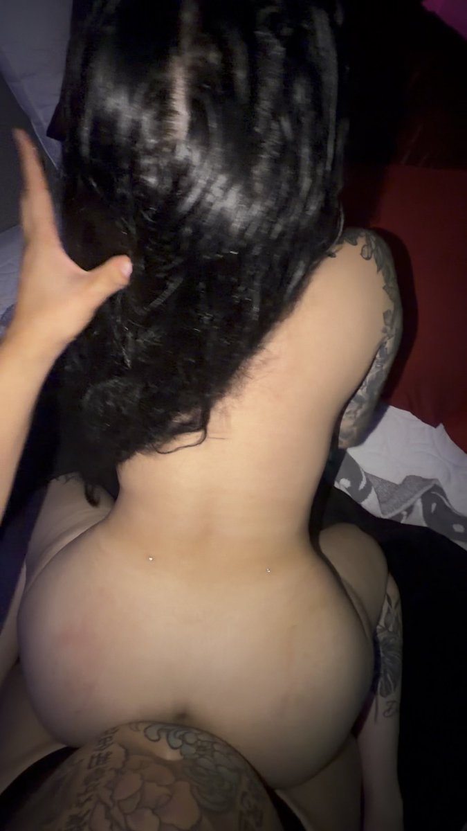 the way she wraps my hair to fuck me harder 😍😍