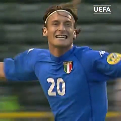 Günün Golü | Francesco Totti 🇮🇹 🏆 UEFA EURO 🗓️ Euro 2000 🏟️İtalya - Romanya