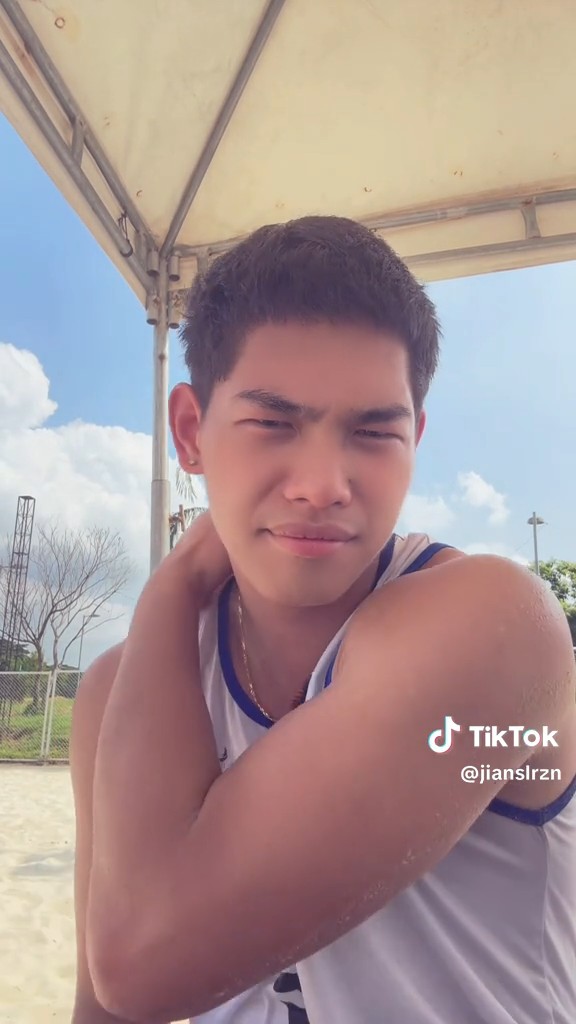 Laking Buhreel naman yern Jian 💪 Belated HBD King Eagle! 🎂