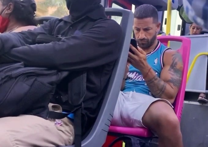 Reason why i like public transport #bulge #freeballing #boner
