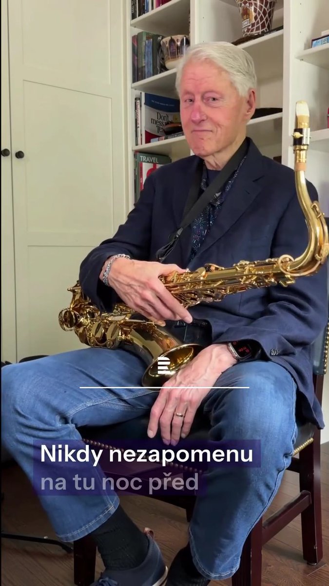Nejhezčí věc, jakou jsem dnes viděl.♥️ Bill Clinton vzpomíná na Václava Havla a k jeho nedožitým 90. narozeninám zahrál na saxofon. "Byl to jeden z nejinspirativnějších lídrů, se kterým jsem kdy pracoval (...) byl to výjimečný člověk ve výjimečné době." Happy birthday, friend.🥹