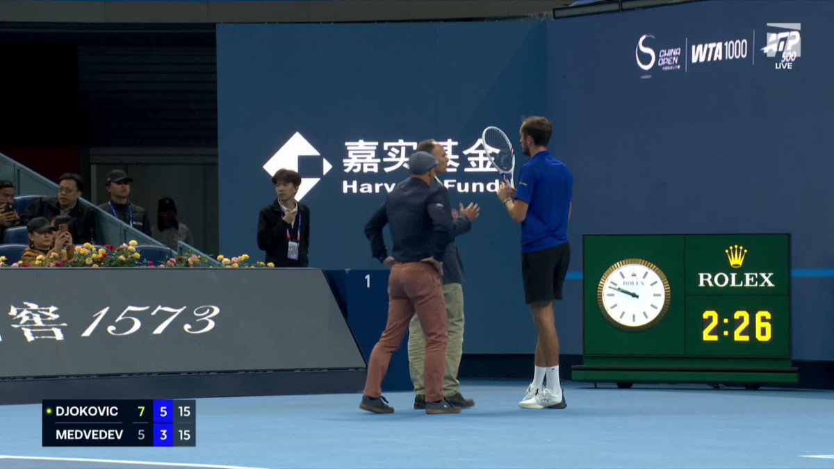 Daniil Medvedev is defaulted in the semifinals after hitting an audience member with a non-play ball. Djokovic now reaches his seventh career Beijing final. #ChinaOpen