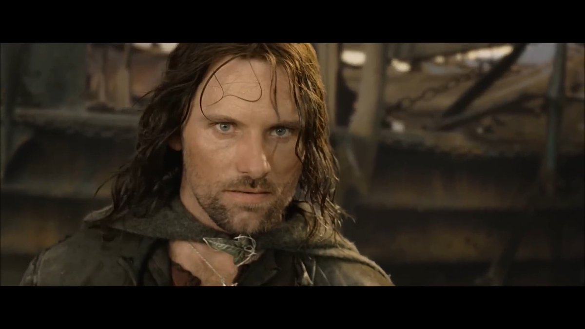 Noticed how Aragon didn't look back to make sure the ghosts were still there? While swaggering like a boss? He was gonna charge into battle . With or without their help. Sign of a true King. That is all