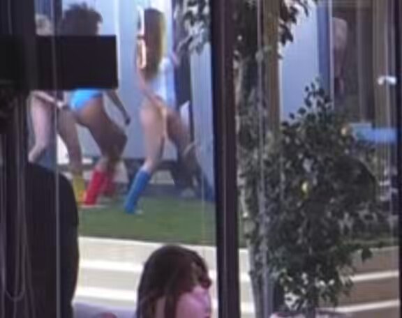 che bello il vestito di piera per il balletto sempre bellissima 💕