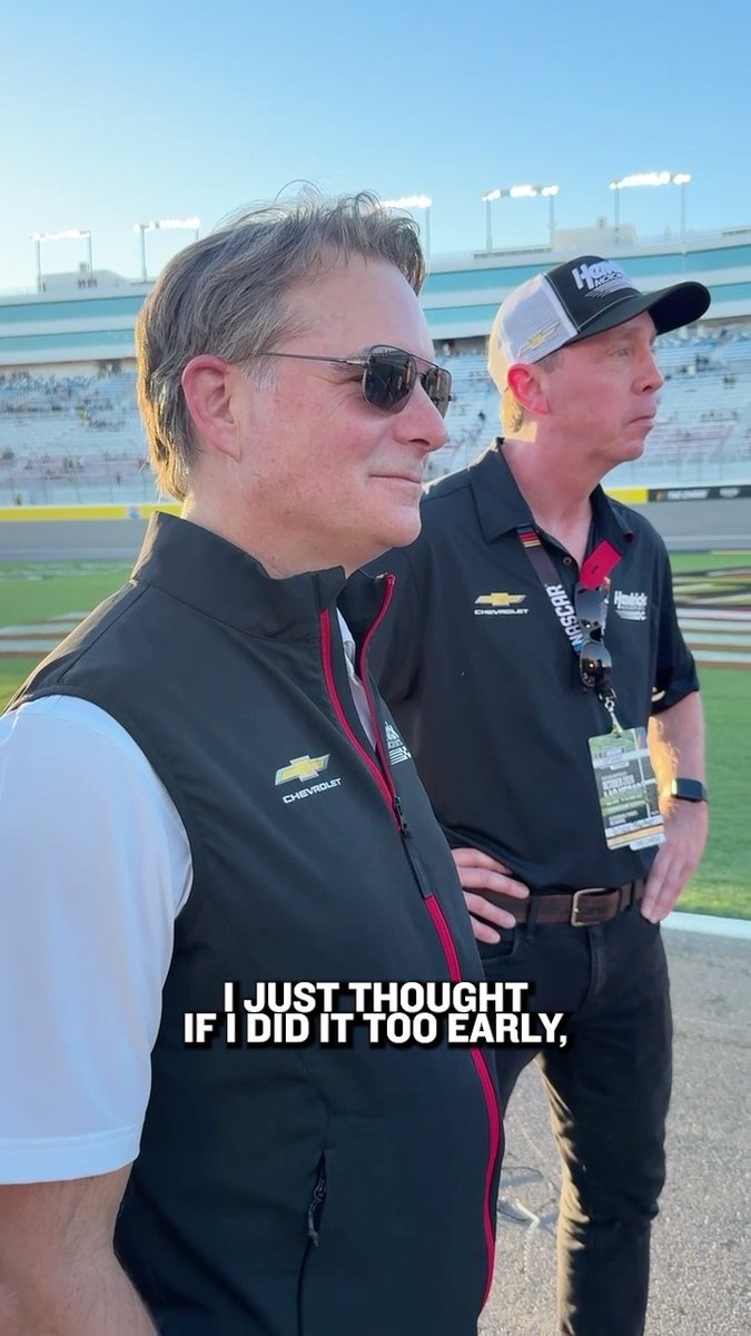 "That's a championship-caliber effort." Jeff Gordon likes what he's seeing from Kyle Larson and the No. 5 team.