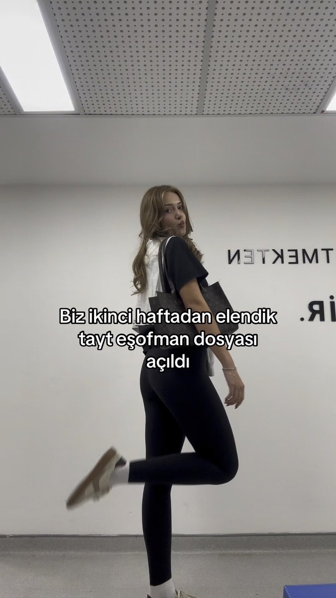 uzun boylu olup tayt giymeyen kız enayidir