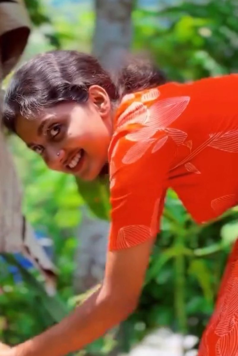 நீ எத பார்த்த.... அவ எதை பார்க்க வெச்சா பார்த்தியா... Power of wife...