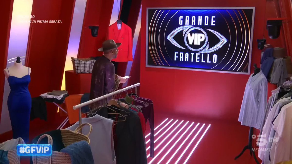 Jonathan, c'è Michelle che vuole salutarti 💗 #GFVIP