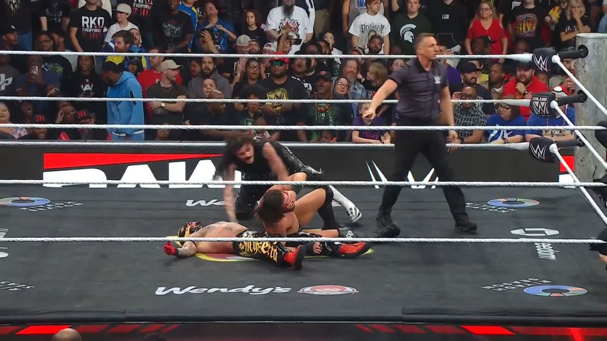 Off the distraction from Big Cass, JD uses his BIG head and scores the win for The Judgment Day!! 😬