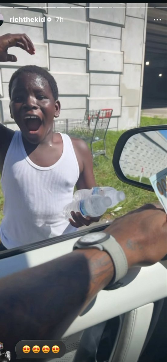 #RichtheKid blessed a water boy on his birthday a $100 🔥🙏 Rich The Kid