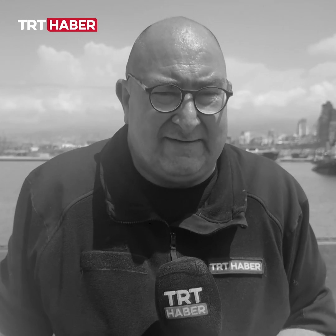Haber peşindeyken bir gözünü kaybetti, savaşların ve krizlerin ortasında azimle görev yaptı, ihtiyaç sahiplerine el uzattı. TRT Haber muhabiri Recep Levent Öztürk, geçirdiği kalp krizi sonrası hayatını kaybetti. Başımız sağ olsun...