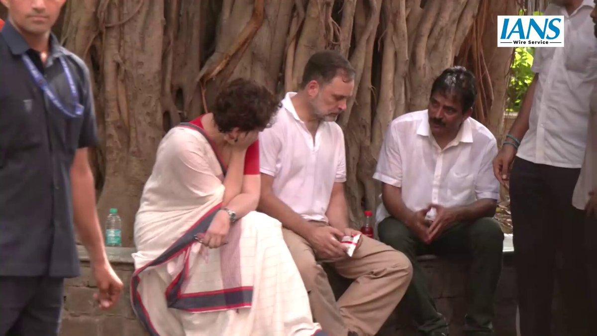 Delhi: Lok Sabha LoP Rahul Gandhi and Congress MP Priyanka Gandhi Vadra are present inside the Akashvani Bhawan premises. INDIA bloc MPs are staging a protest against the ECI, demanding the resignation of CEC Gyanesh Kumar.