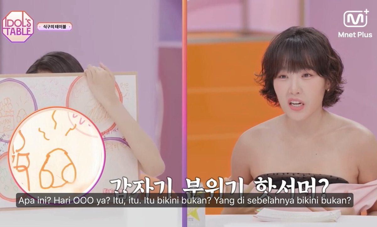 ITU BIKINI BUKAN CARMEN 😭😭😭 Ngakak semua terkejut gambar Carmen pas nunjukkin samyetang 😭😭😭. Men gambarmu dipikir bikini gak tuh Chenle sbn : Aku sempat melihat dari belakang dan sepertinya gambar Carmen sangat luar biasa 🌴 : Ini seni… 1 2 3 Host : bukannya ini udah kayak grafiti 😭 Chenle : itu apa men ? Apakah itu bingso manggo 🌴 : Yah benar Host : Eh itu yang disamping apa ? Kok kayak bikini 😭😭😭 🌴 : Bukan ini samgyetang 🌴 : Di asrama aku selalu makan ini dan bingsoo CARMEN BRINGS SUNSHINE TO IDOL'S TABLE #CARMEN1stSoloProject #CARMEN