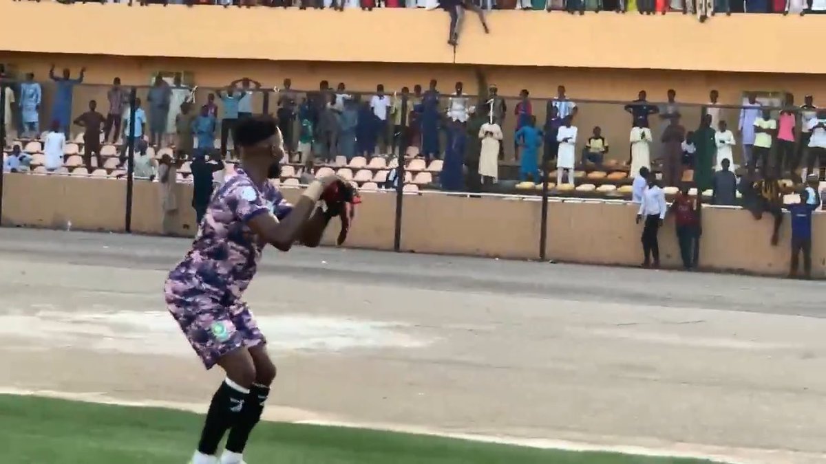 Northern Nigerian football fans are simply the best in Nigeria 😂