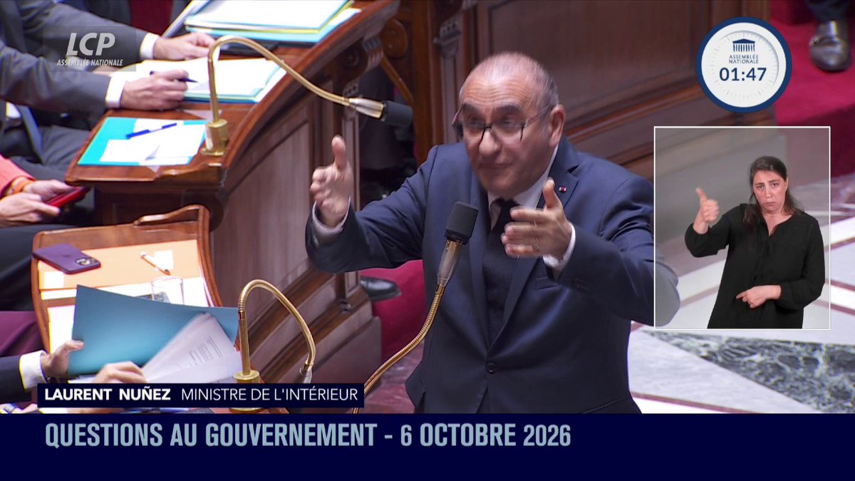 "Quand vous dites que les forces de sécurité intérieure utilisent des armes de guerre, c'est n'importe quoi, ce sont des armes intermédiaires qui sont non létales", fait valoir Laurent Nuñez. "On va continuer à faire ce que nous faisons, à maintenir l'ordre". #QAG