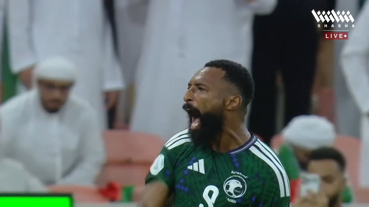 يخربيت تعليق مشاري القرني تحس الوطنية طلعت مع عروقة والله شي شي شي 🇸🇦💚💚💚💚💚