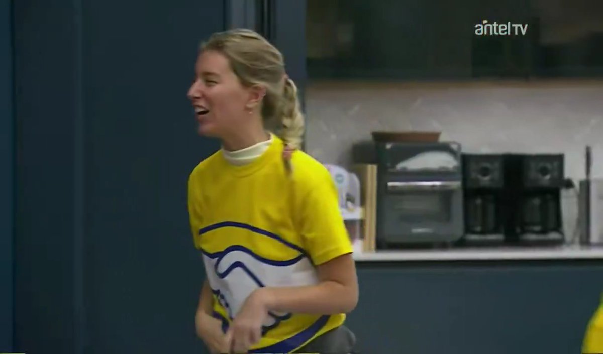 Guada: Déjame ganar, ta Agustina: Sobre mi cadáver Podrá ganarle Guada pero que Agustina le va a dar batalla, se la va a dar. #GranHermanoUY