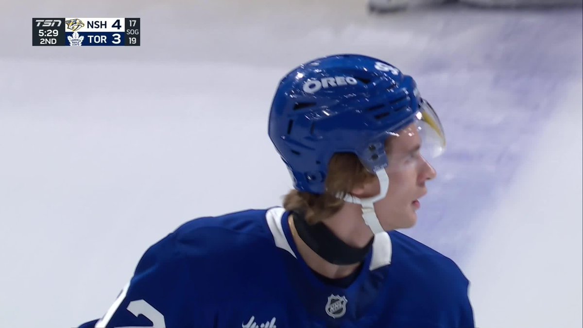 GAVIN MCKENNA SNIPES HOME HIS FIRST NHL GOAL 🔥😱 #Leafs