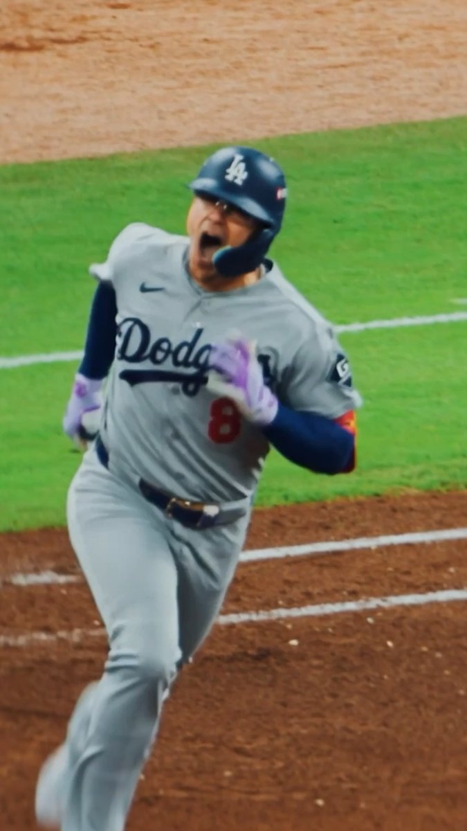 Kiké Hernández delivers in October ... again 🤩