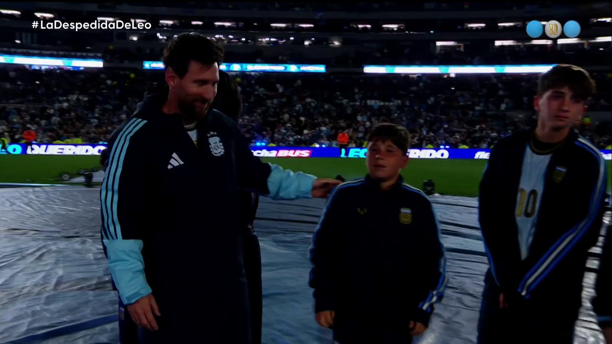 "Sergio Torres": Porque fue el ‘show sorpresa’ para Lionel Messi en su despedida de la Selección