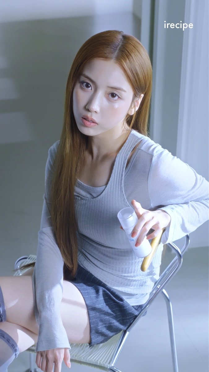 공기처럼 가볍게, 3초 만에 속 깊게 속광이 차오르는 스킨케어는 역시 아이레시피 크림미스트. #irecipe #아이레시피 #NMIXX #JIWOO #지우