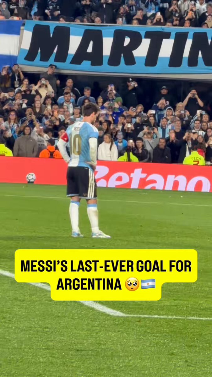 Messi’s last-ever goal for Argentina. We’ll never see him score for his country again 🥺🇦🇷🩵 🎥 @leomiamisports