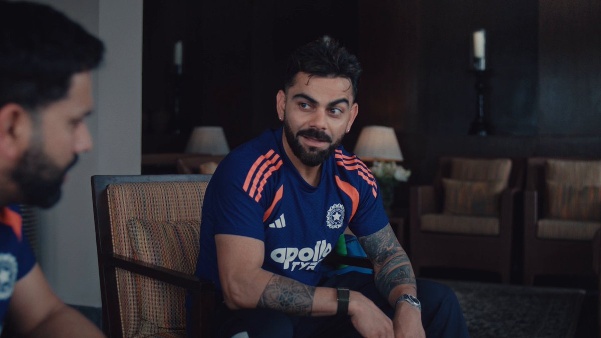 “𝘐𝘵𝘯𝘢 𝘣𝘢𝘥𝘢 𝘴𝘢𝘢𝘭 𝘩𝘢𝘪, 𝘥𝘦𝘴𝘩 𝘬𝘢 𝘴𝘢𝘸𝘢𝘢𝘭 𝘩𝘢𝘪!” 🇮🇳 #RohitSharma & #ViratKohli know what lies ahead in this all-important year, but as they put it, 𝙈𝙖𝙯𝙖 𝙏𝙤𝙝 𝘼𝙖𝙚𝙜𝙖! 😍🤩 #INDvSL | 1st ODI 13th DEC, TUE, 1 PM onwards on Star Sports & JioHotstar #TeamIndia #IndianCricket #IndiavSriLanka