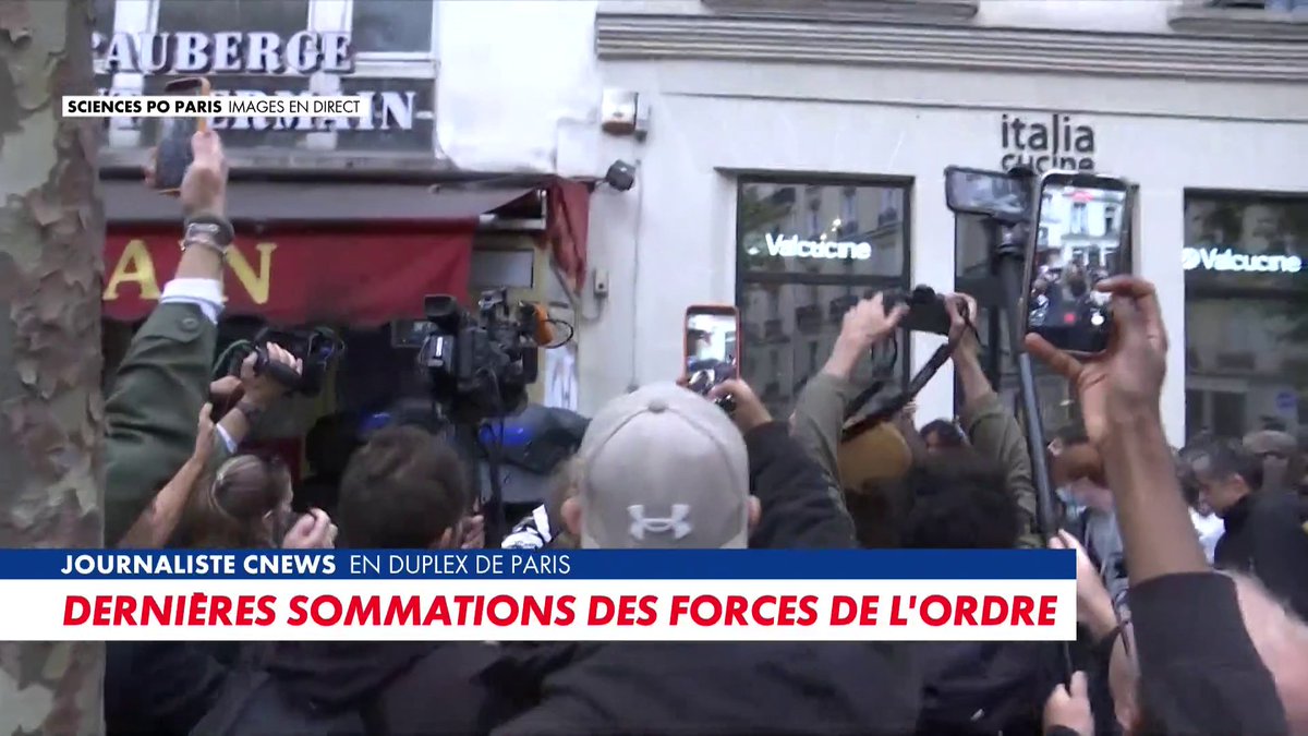 Intervention des forces de l'ordre pour enlever les barrages proches de Sciences Po Paris Toute l'info est à retrouver sur