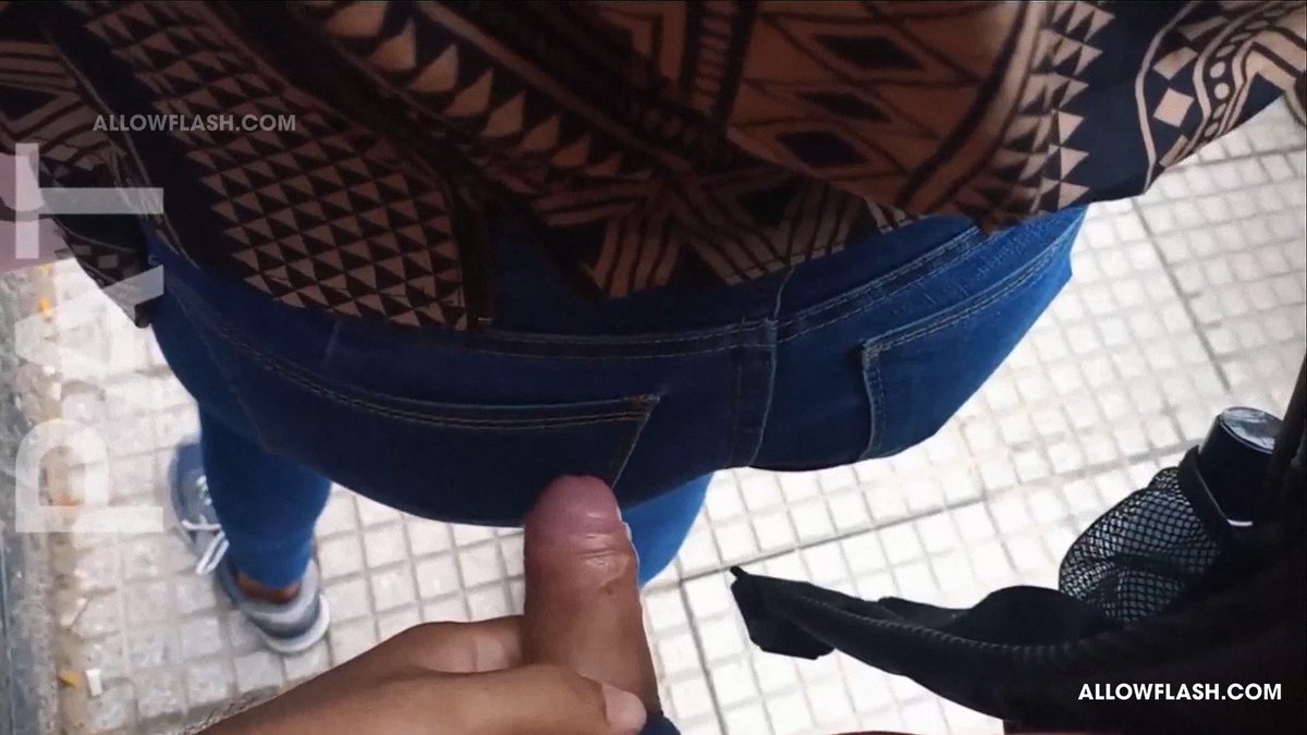 Stroking my dic* to ass sexy latina🥵💦💦. Don't miss the full video. Chk link in bio now.