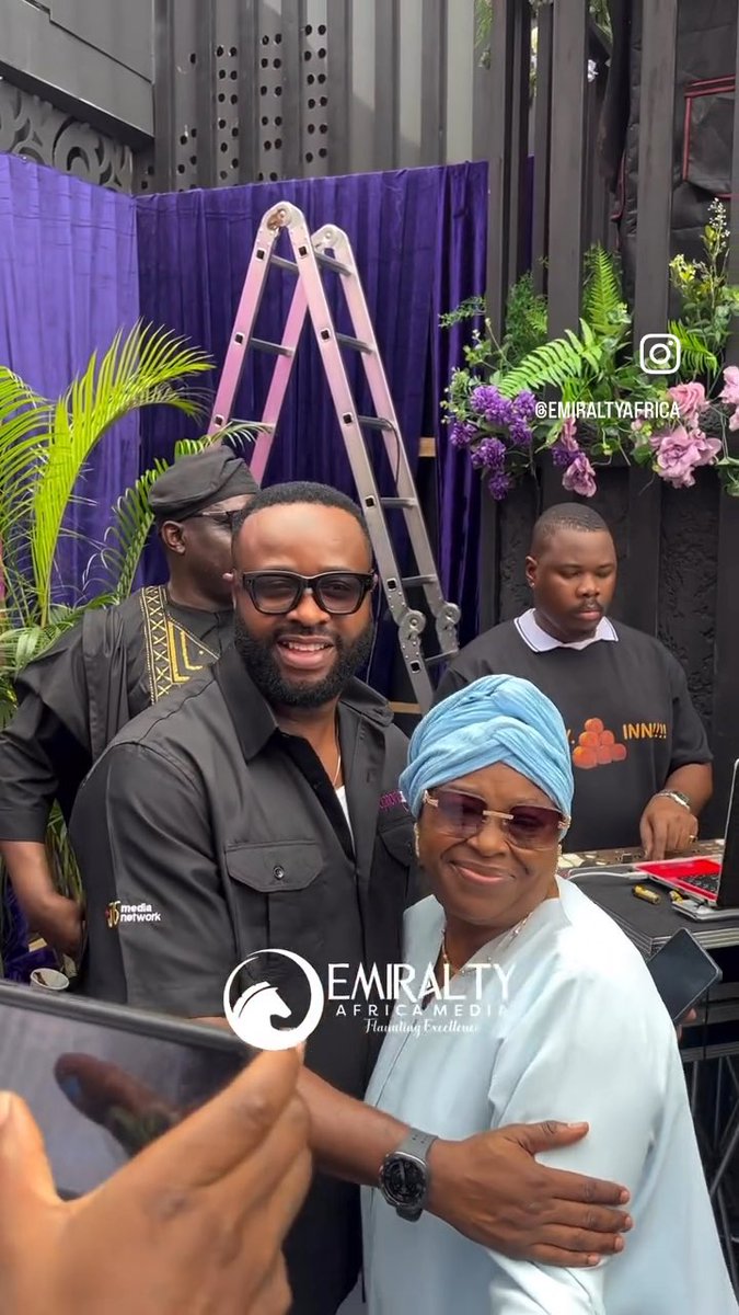 Proud mother moment for Femi Adebayo mum. You can literally see the joy all over her.. 🥹❤️