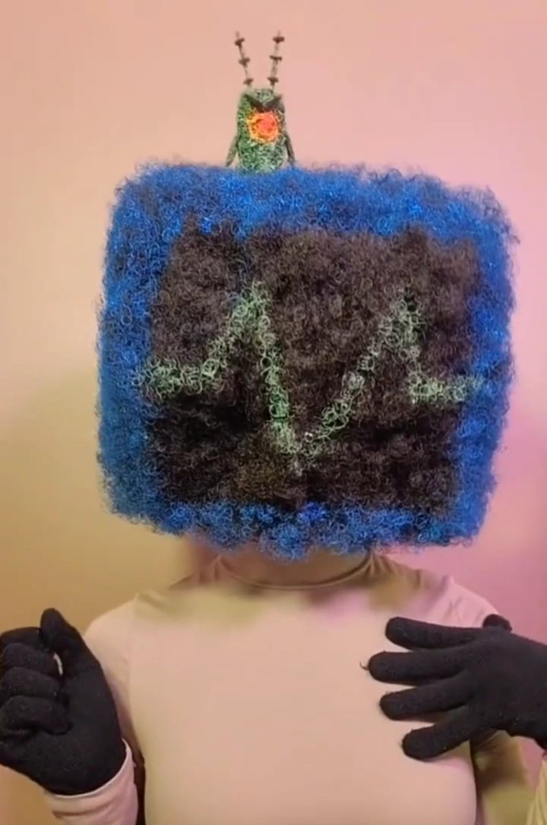 This video did 38 million views on IG &amp; I was just messin around. Then I put real effort into a sculpture and it'll be crickets 😆 just post your stuff and detach from the outcome. 100% my hair, including Plankton