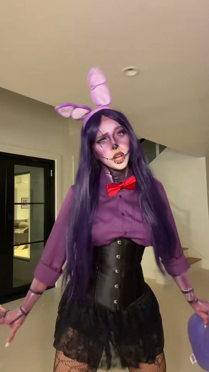 Bonnie is NOT blue 💀 #fnaf
