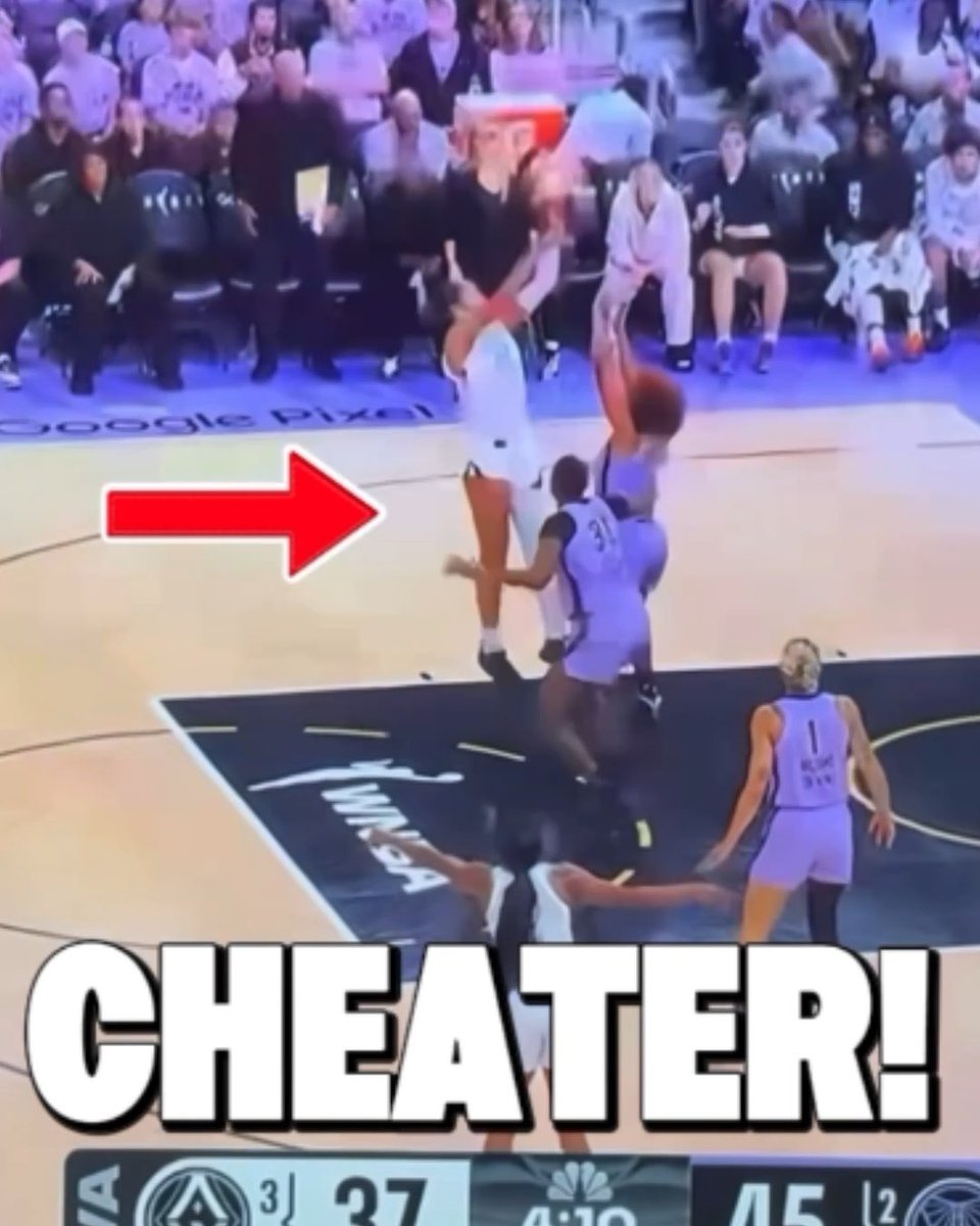 WHO would SERIOUSLY be a FAN of THIS type of basketball?! #caitlinclark #wnba #shorts