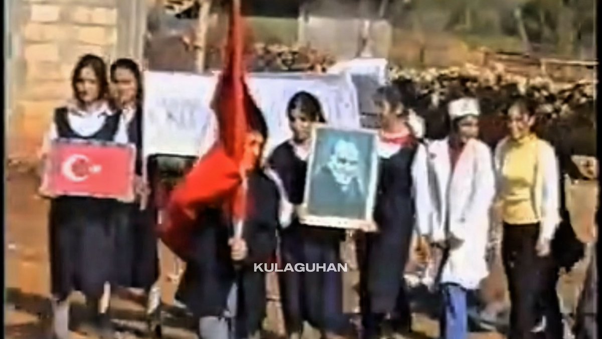 “Bir zamanlar okul bahçelerini, stadyumları neşeyle dolduran çocuklar vardı.”
