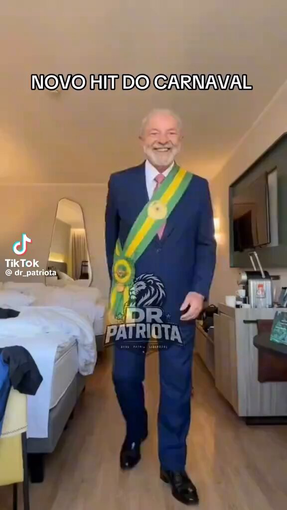 E o presidente lula na cabeça da minha pika.
